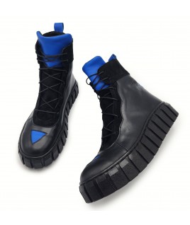 Triangle Tocuch In Black & Blue